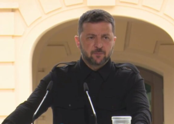 Зеленский высказался об ударах вглубь России и анонсировал “сюрпризы” для оккупантов