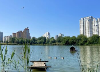 Максимум +26, но без дождей: Гидрометцентр рассказал о погоде в Украине в середине недели