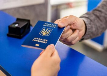 Одна из стран ЕС ужесточит правила въезда для украинцев: кому грозят штрафы до 2000 евро