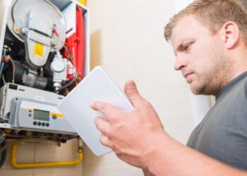 Владельцев котлов ожидают проблемы: украинцев заставят перейти на другое отопление