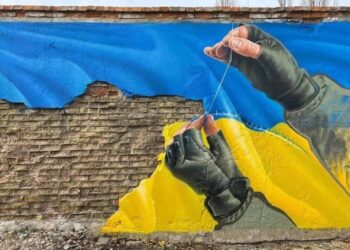 Украинцев ждут тяжелые испытания, если стихнут пушки