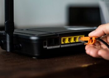 Убивает сигнал Wi-Fi: украинцам объяснили, где лучше поставить роутер