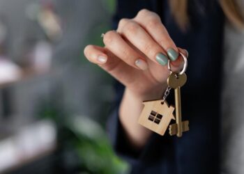 Жилье для военных: кто имеет право на получение квартиры от государства