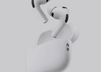 Apple представила AirPods Pro 3 с синхронным переводом