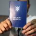 Украинцам объяснили, как теперь узнать статус трудовой книжки в ПФУ