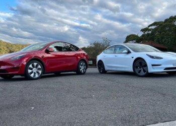 Tesla представила доступніші версії Model 3 та Model Y Standard: але чи достатньо низькі ціни