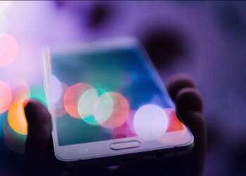 Новий iPhone від Apple перевершує попередню модель за продажами на 14% у США та Китаї