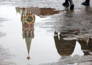 кремль запроваджує нову систему контролю за дітьми в інтернеті