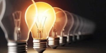 Завтра почти по всей Украине будут отключать свет в течение суток — Укрэнерго