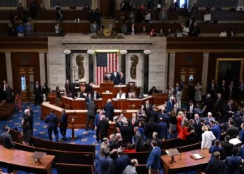 Палата представителей Конгресса прекратила самый долгий в истории США шатдаун