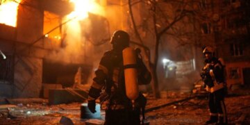 Кількість поранених у Запоріжжі зросла до 12, пошкоджено 7 багатоповерхівок