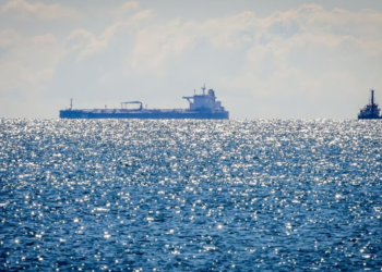 Логистический коллапс: санкции против России вызвали рекордное накопление нефти в мировом океане