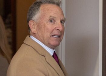 Помічник Путіна заявив, що дзвінок Віткоффа міг бути прослуханий через WhatsApp