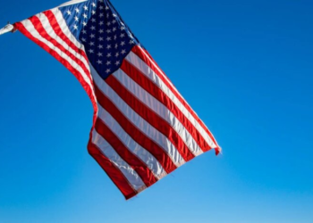 Трамп ввел медицинский фильтр: кому из украинцев закрыли дорогу в США