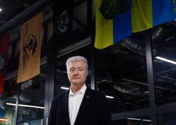 Порошенко призывает к отставке правительства и формированию новой коалиции в Верховной Раде