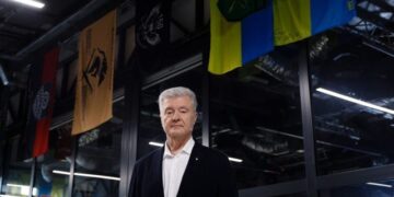 Порошенко призывает к отставке правительства и формированию новой коалиции в Верховной Раде