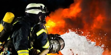 Атака рф на Одещину 22 грудня: пошкоджено об'єкт енергетики і склад, є постраждалий