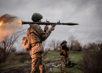 На фронті відбулось 93 бойові зіткнення: на яких напрямках ворог діє найактивніше