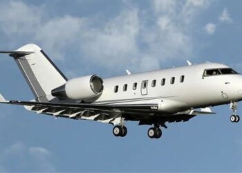 Над Чорним морем помітили новітній американський літак-розвідник – Кримський вітер