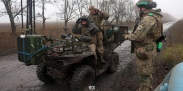 На фронті відбулось 93 бойові зіткнення: на яких напрямках ворог діє найактивніше