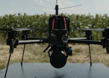 Україна та Німеччина запускають спільне виробництво дрона-бомбера "Лінза"