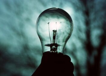 Чому досі немає графіків та коли це закінчиться: у ДТЕК розповіли, що зі світлом на Одещині