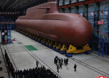 У КНДР продемонстрували північнокорейський атомний підводний човен