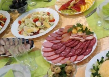 В Україні здорожчав новорічний стіл