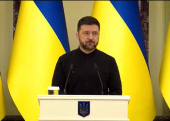 Украина может провести выборы одновременно с референдумом по мирному соглашению – Зеленский