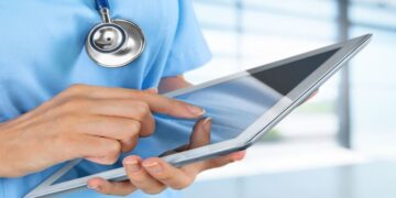 Больничные в Украине: кого может проверить ПФУ