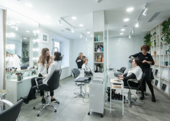 Бьюти-цены выросли на треть: какие города догоняют Киев