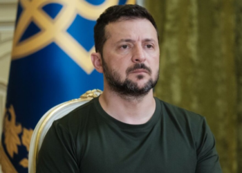 У Дубліні зафіксували появу невідомих військових дронів поблизу маршруту літака Зеленського