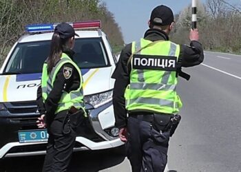 Водителей предупредили о новой “ловушке” полиции на дорогах: схема с планом “Перехват”