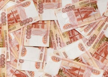 Кремль витрачає на війну за тиждень більше, ніж більшість російських регіонів за рік