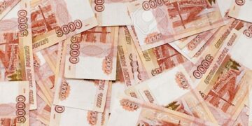 Кремль витрачає на війну за тиждень більше, ніж більшість російських регіонів за рік