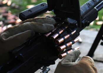 Минобороны не платит: что делать военнослужащему в случае задержки зарплаты