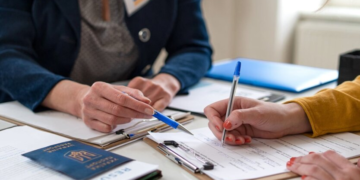 Даже без статуса ВПЛ: кому из украинцев начнут выплачивать деньги