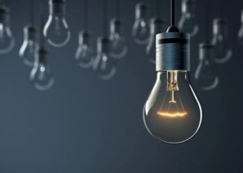 У всіх регіонах України 8 січня діятимуть графіки відключення світла