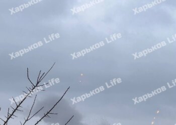 росія атакувала багатоповерхівку в Харкові: є постраждалі і значні руйнування