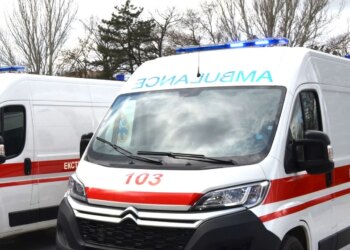 Повторне влучання: кількість загиблих у Києві зросла до трьох, загинув медик, ще кілька поранені