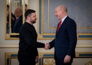 Зеленський обговорив з міністром оборони Британії розміщення контингенту та пошук ракет для ППО