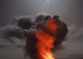 "Шахеди" влучили у житлові будинки у Харкові: почалися пожежі, кількість поранених зросла до 11 осіб