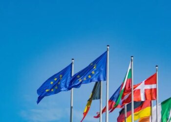 Європа повинна переглянути технологічну незалежність від США – Politico