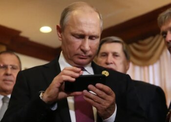 путін-технофоб гальмує розвиток ШІ в рф, країна втрачає ІТ-фахівців – The Times