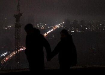 Графіки відключень електроенергії в Україні можуть діяти ще кілька років за відсутності обстрілів – експерт