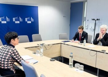 Порошенко обсудил с Мартой Кос пути ускорения евроинтеграции Украины