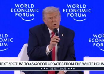 Трамп анонсировал встречу с Зеленским в Давосе и поделился планами по Гренландии