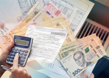 Украинцам массово возвращают деньги за коммуналку: результаты масштабных проверок