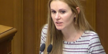 Суд зняв електронний браслет з нардепки Скороход і призначив заставу