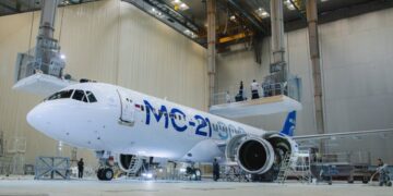 Серийный провал авиапрома РФ: почему флагманский МС-21 снова не взлетел